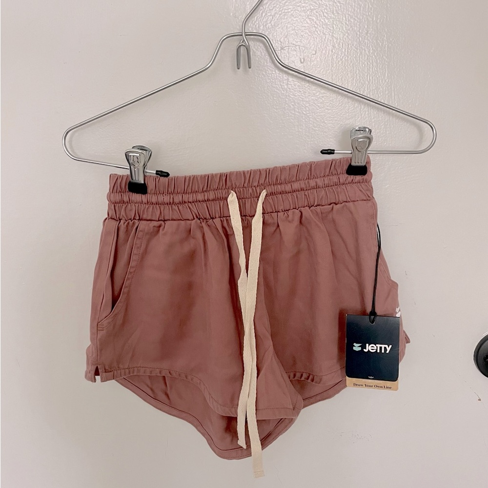 Sporty dusty pink short